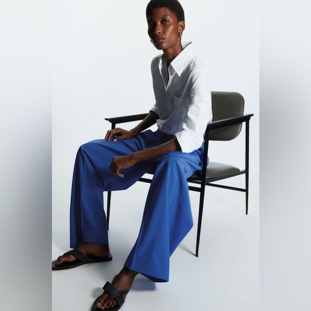 NWT COS Wide-Leg Pleated Wool Trousers in bright blue - Picture 3 of 11